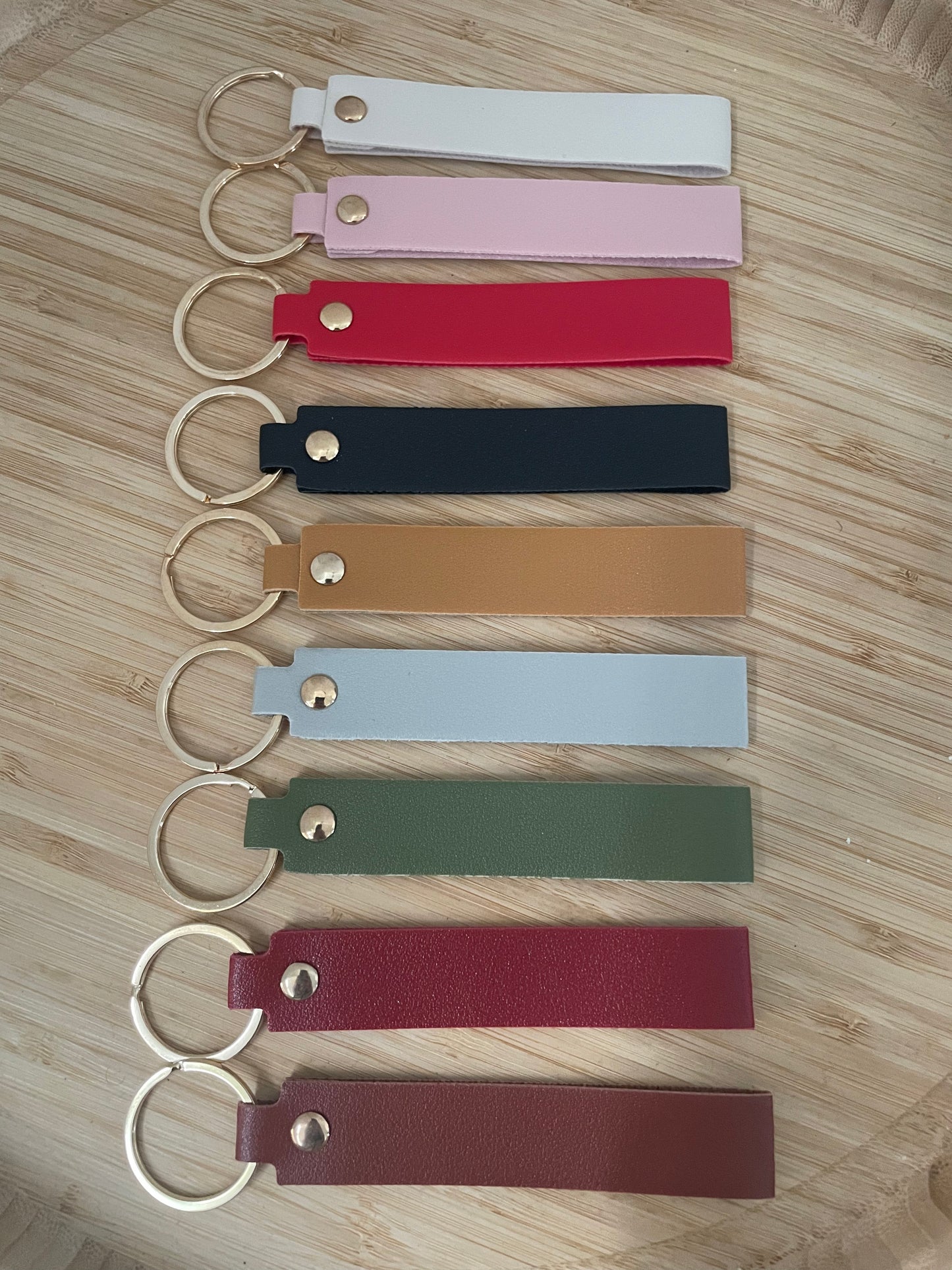 đ Porte-clĂ©s en cuir personnalisĂ© â Cadeau unique pour homme ou femme