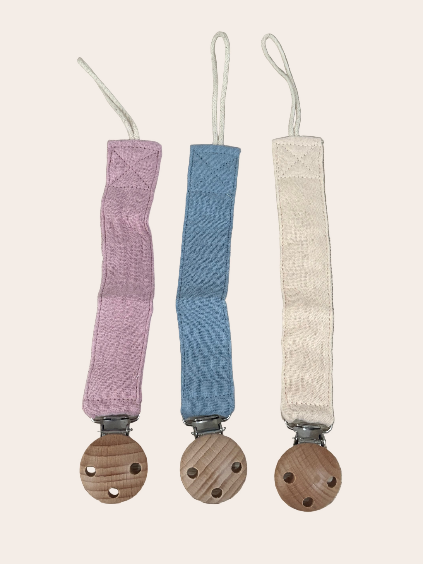 Attaches sucette personnalisées pour bébé, disponibles en plusieurs couleurs  avec prénom.