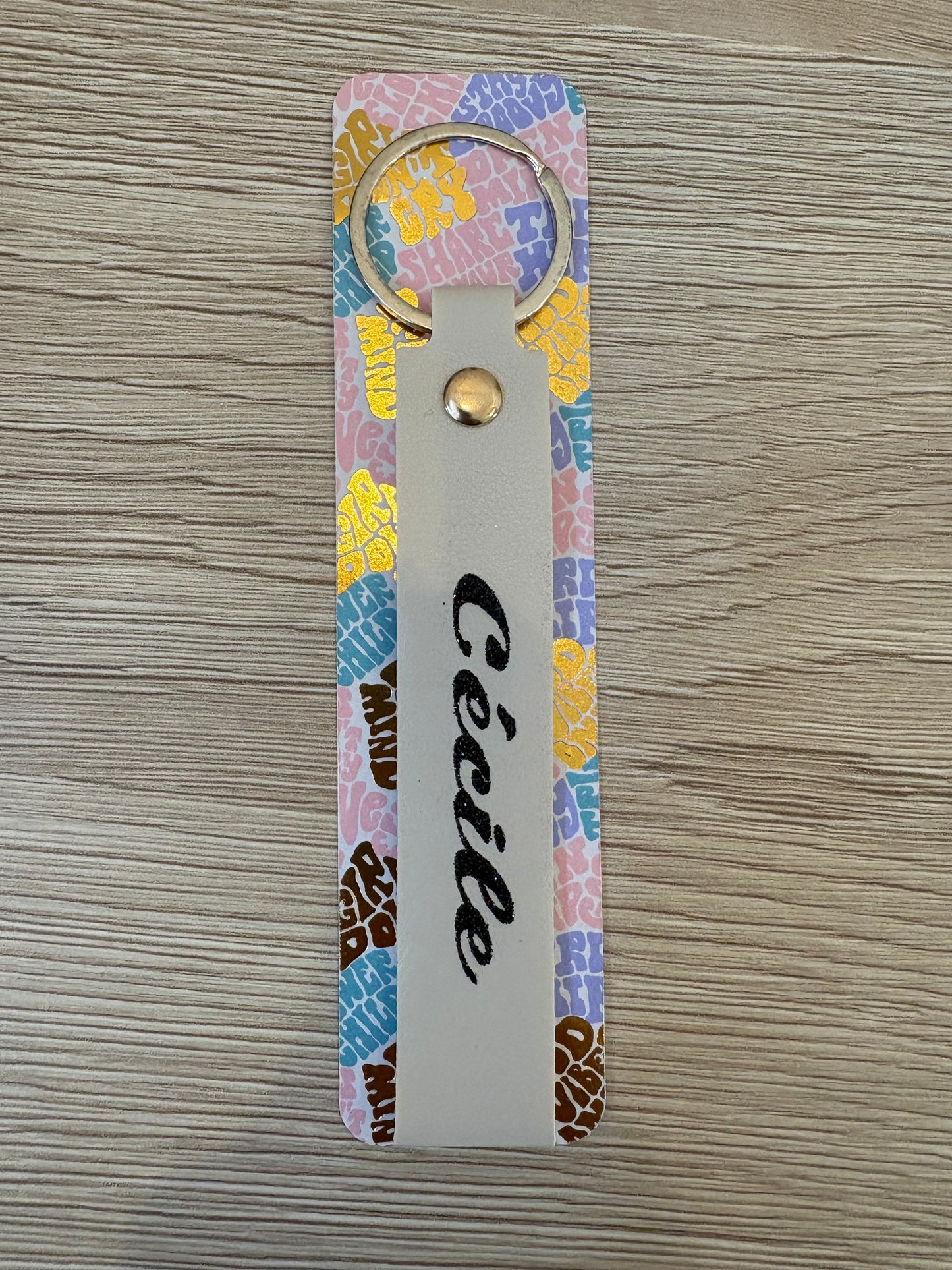 Porte-clés personnalisé en cuir – Cadeau unique avec prénom